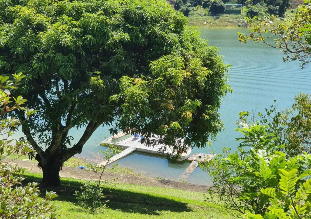 Maravilhoso Sitio Na Beira Da Represa Villa Igaratá Esterno foto